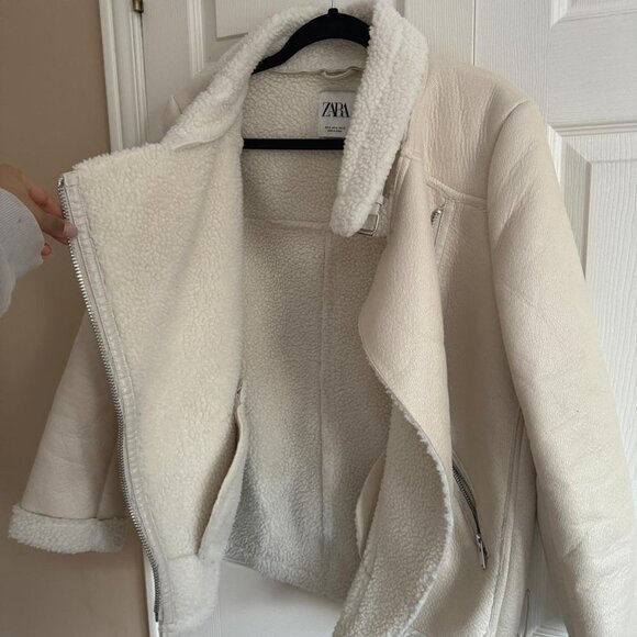 Zara cream Moto style shearling jacket, size M - Picture 3 of 4